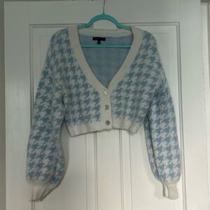 Kendall and Kylie cropped blue sweater